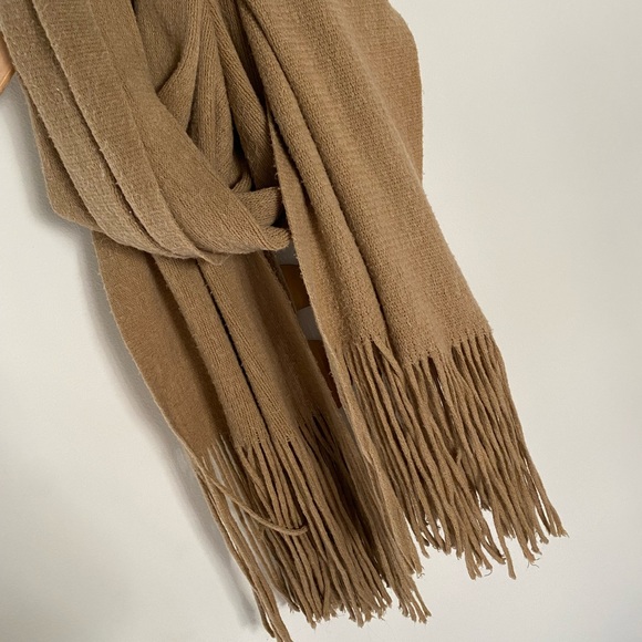 Free people chunky cotton/cashmere blend scarf 🧣 SUPER SOFT! - Picture 2 of 5